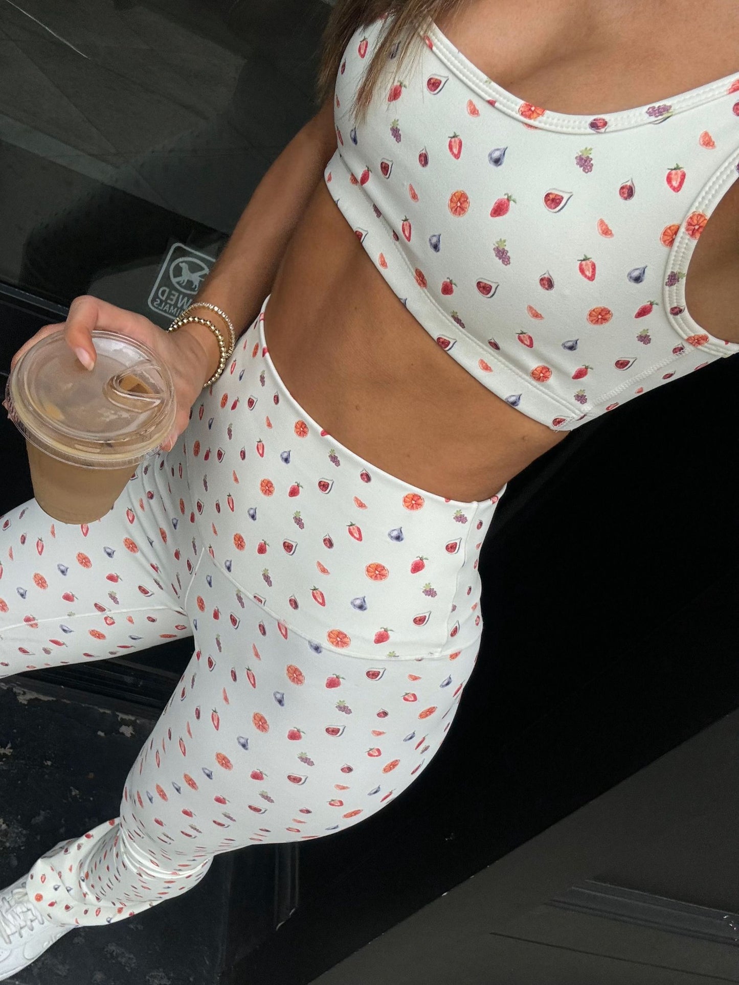 Berry Dreams Athleisure TOP Happy Camp3r