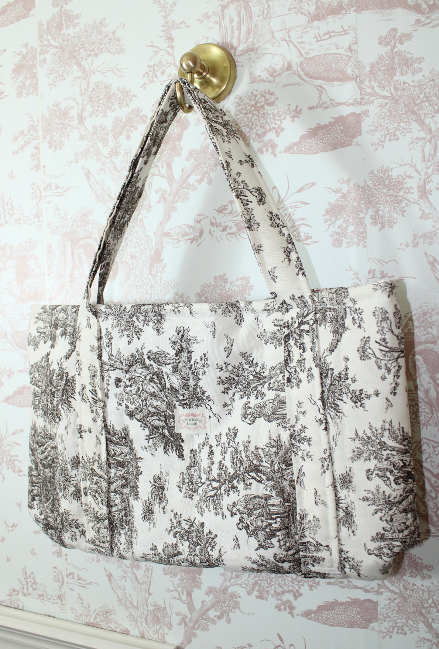 Lady In Manhattan Vintage Tote Wholesale