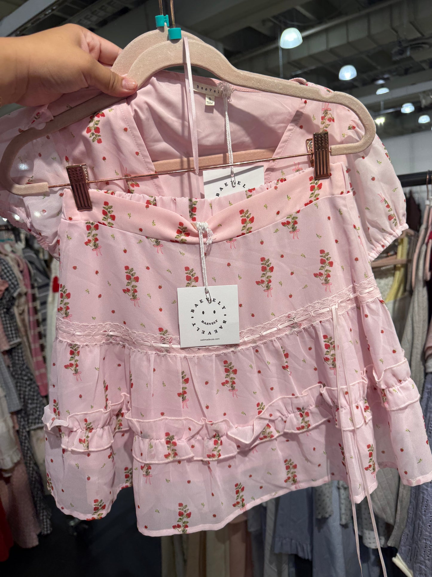 Strawberry Pink Set December