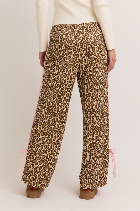 Leoparda bow detail pants