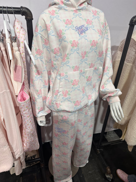 Happy Camp3r Bows Hoodie April