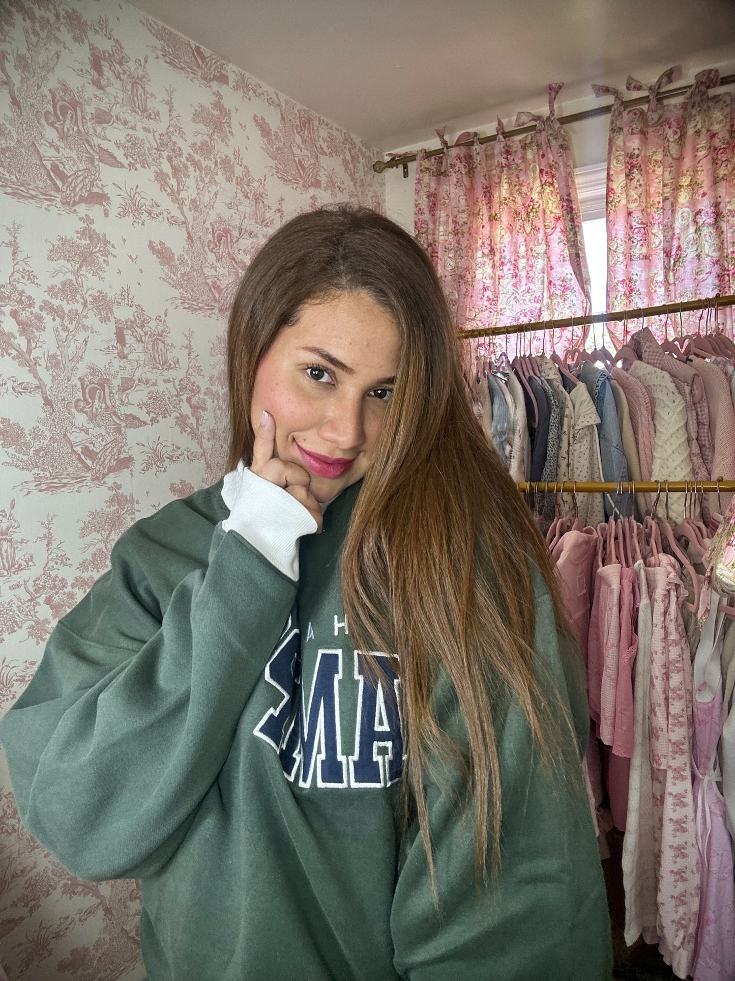 Campus Darling Happy Camp3r Mockneck