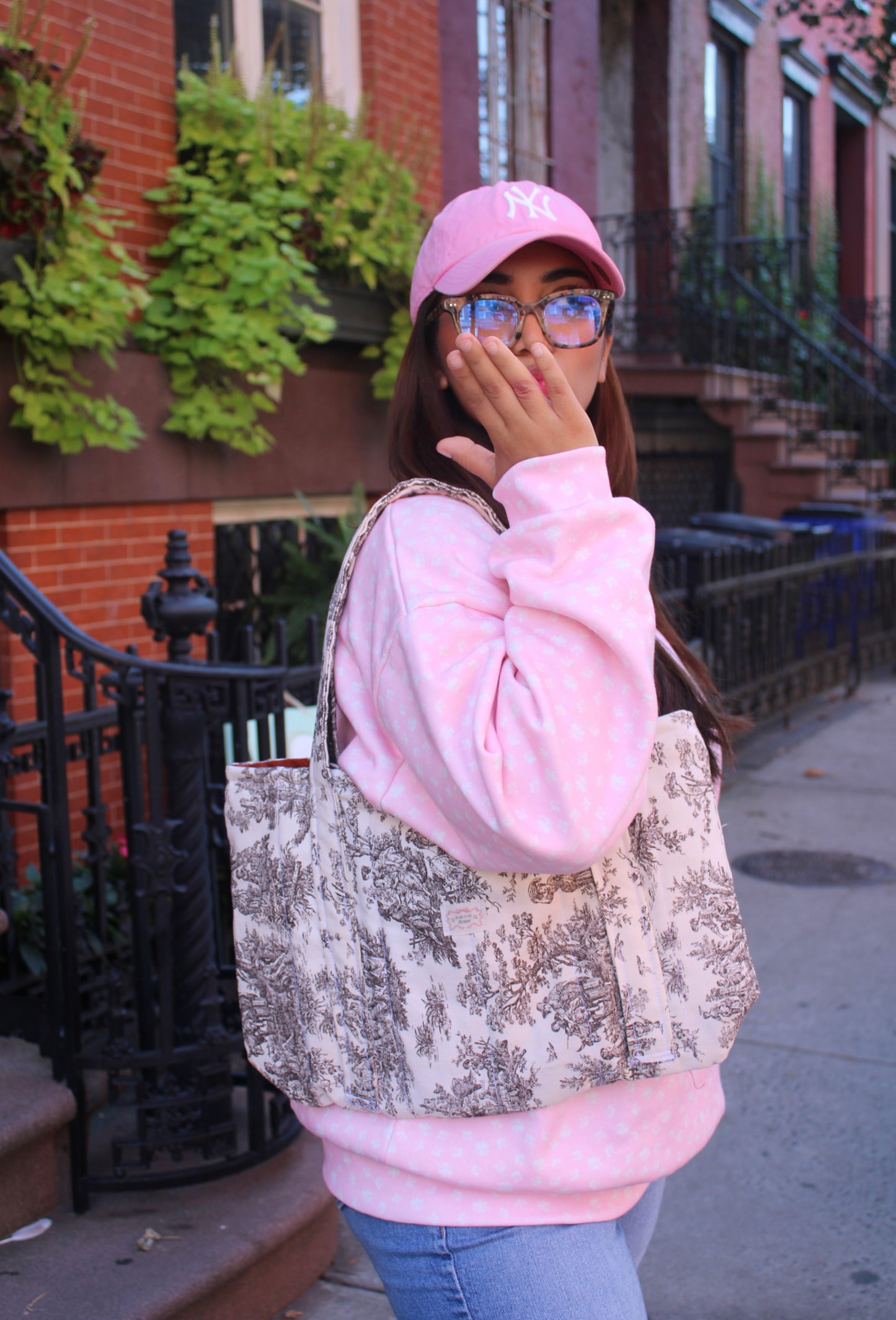 Lady In Manhattan Vintage Tote Wholesale