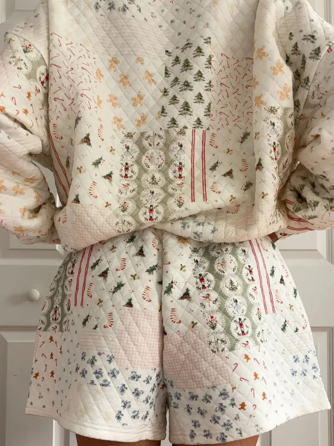 Sunkissed Coconut Christmas Short November