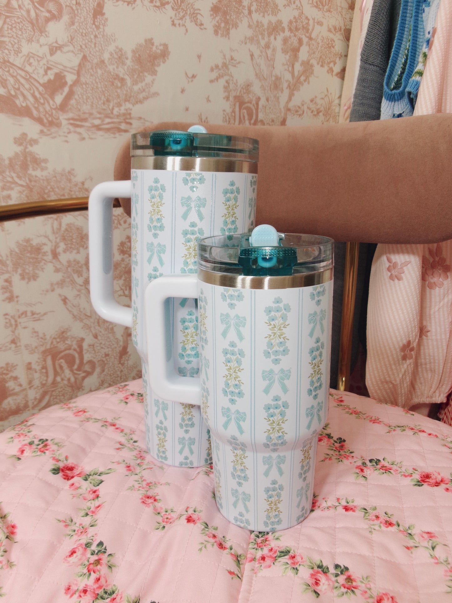 The Bel Fiore Cup in Blue 40 Oz