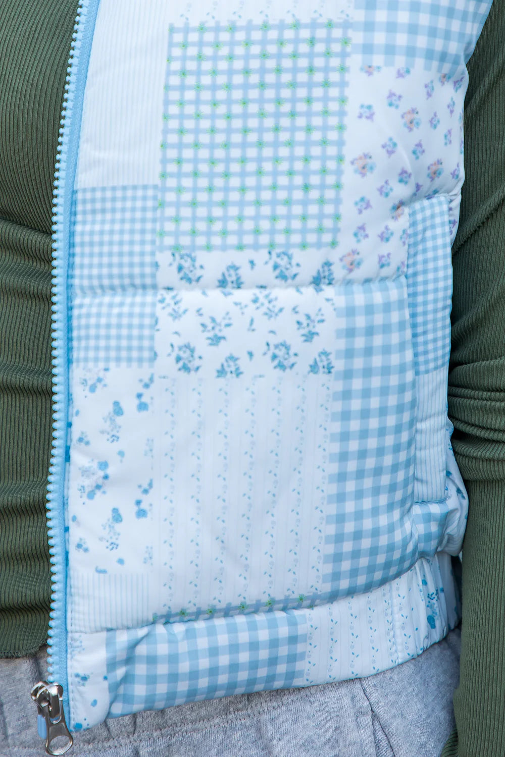 Daphnis and Chloé Blue Cropped Puffer Vest