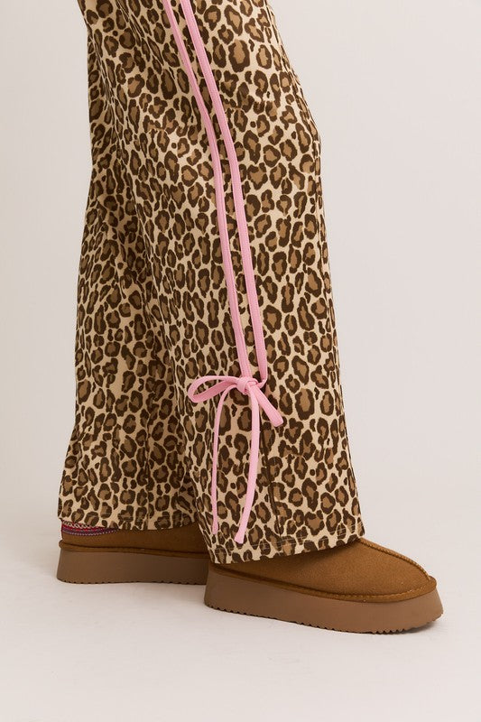 Leoparda bow detail pants