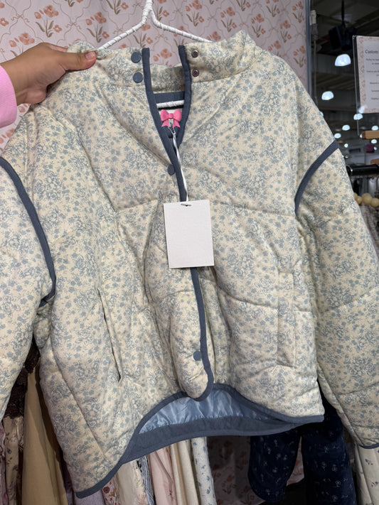 Blue Border Blossom Puffer November