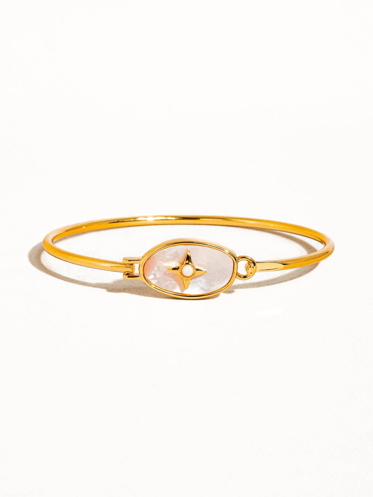 Mia 18K Gold Plated Vintage Star Shell Bangle