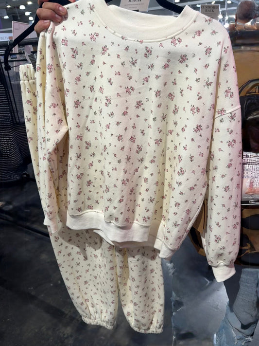Floral Dainty Set December