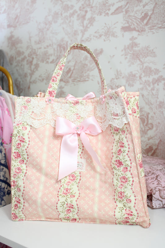 The Gardenia Handbag With Detachable Straps