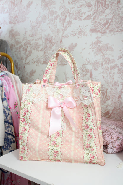 The Gardenia Handbag With Detachable Straps