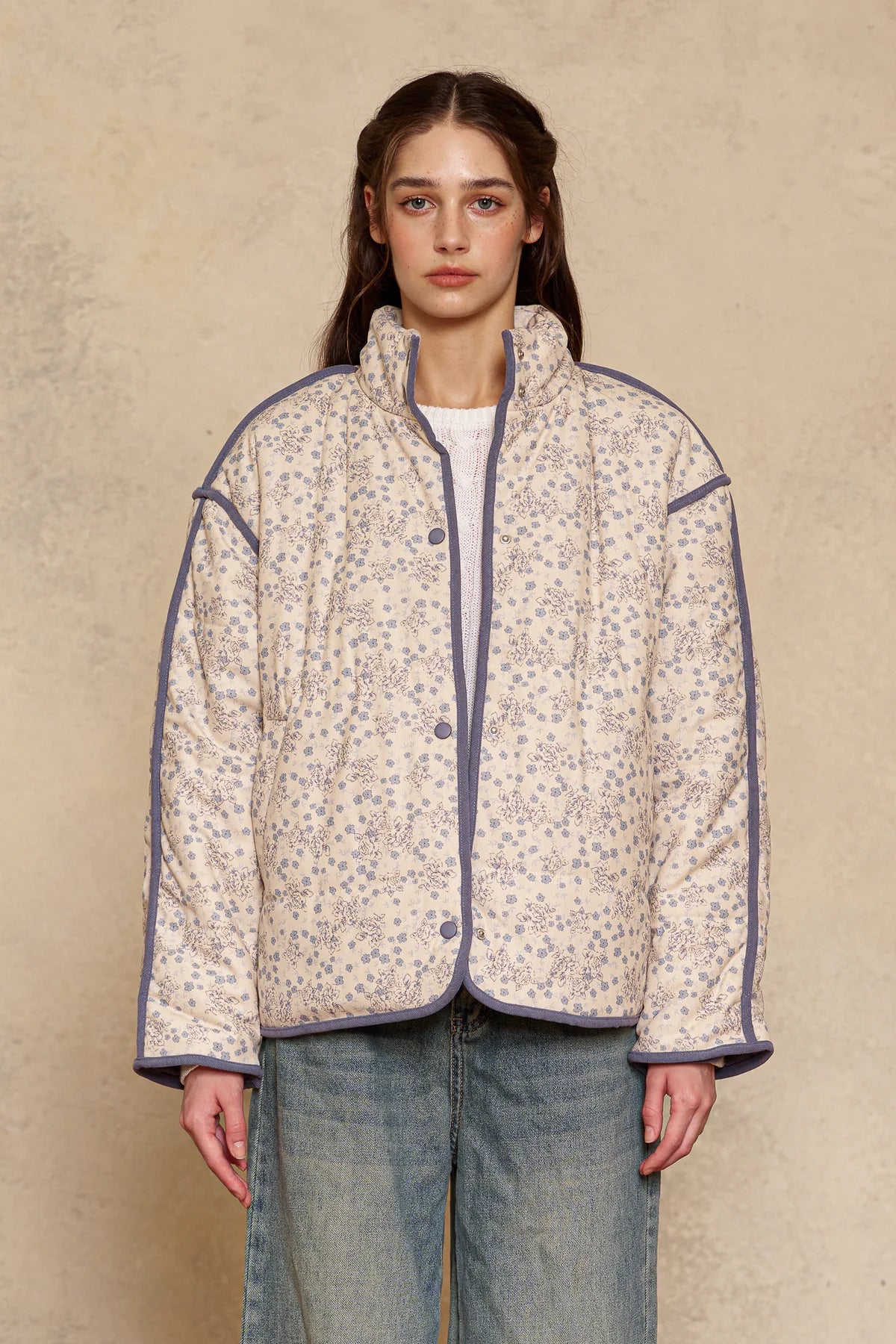 Blue Border Blossom Puffer November