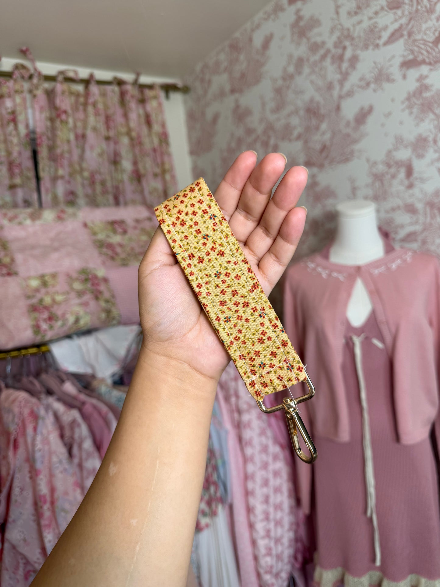 Barudah House Wristlets 🎁🎄💗