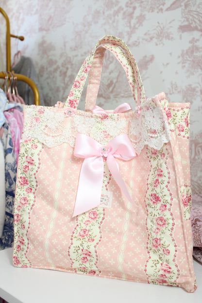 The Gardenia Handbag With Detachable Straps