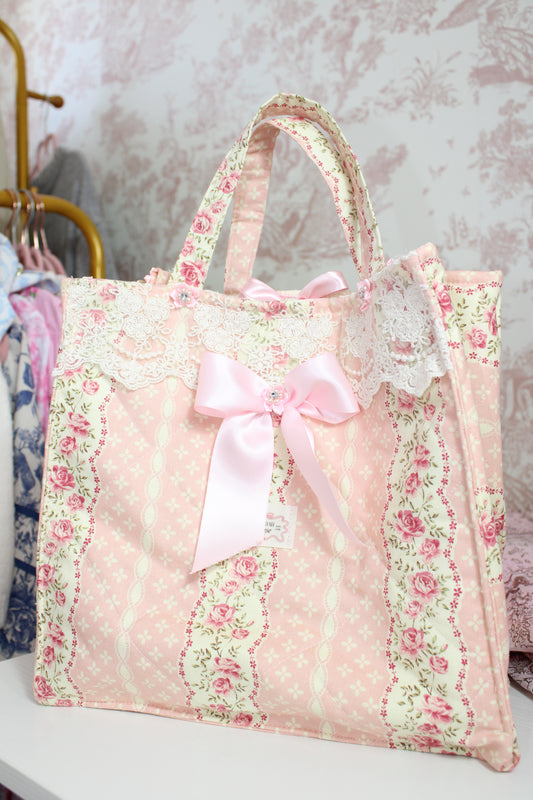 The Gardenia Handbag With Detachable Straps