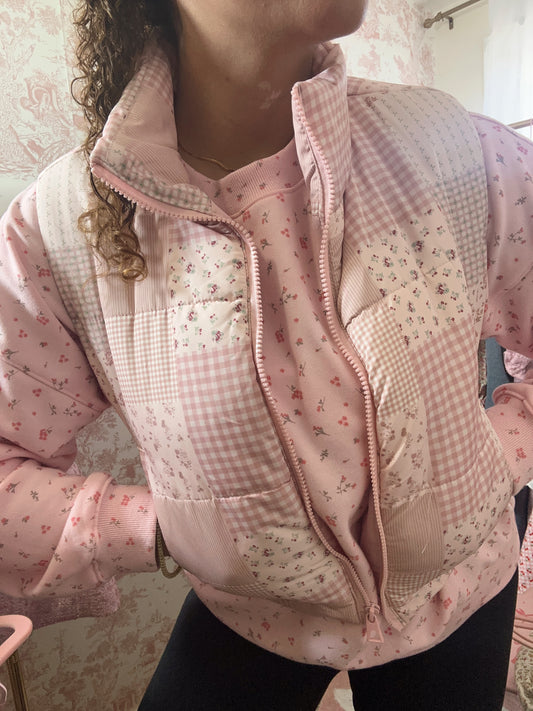 Daphnis and Chloé Cropped Puffer Vest