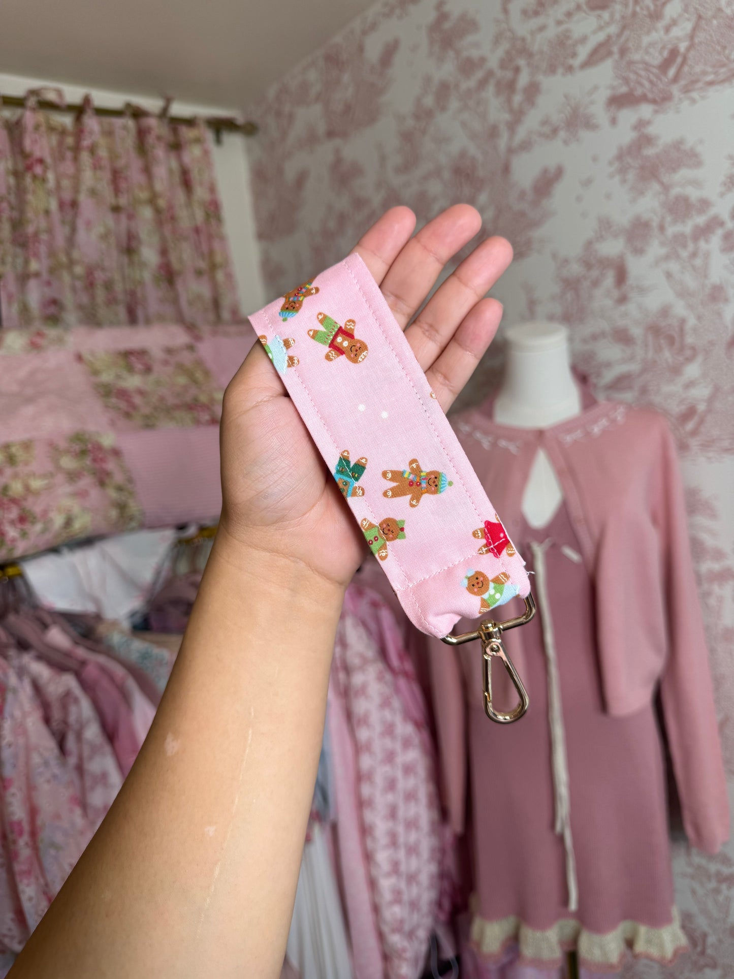 Barudah House Wristlets 🎁🎄💗