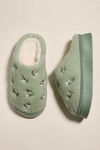 Dear Autumn Floral Full Coverage Slippers